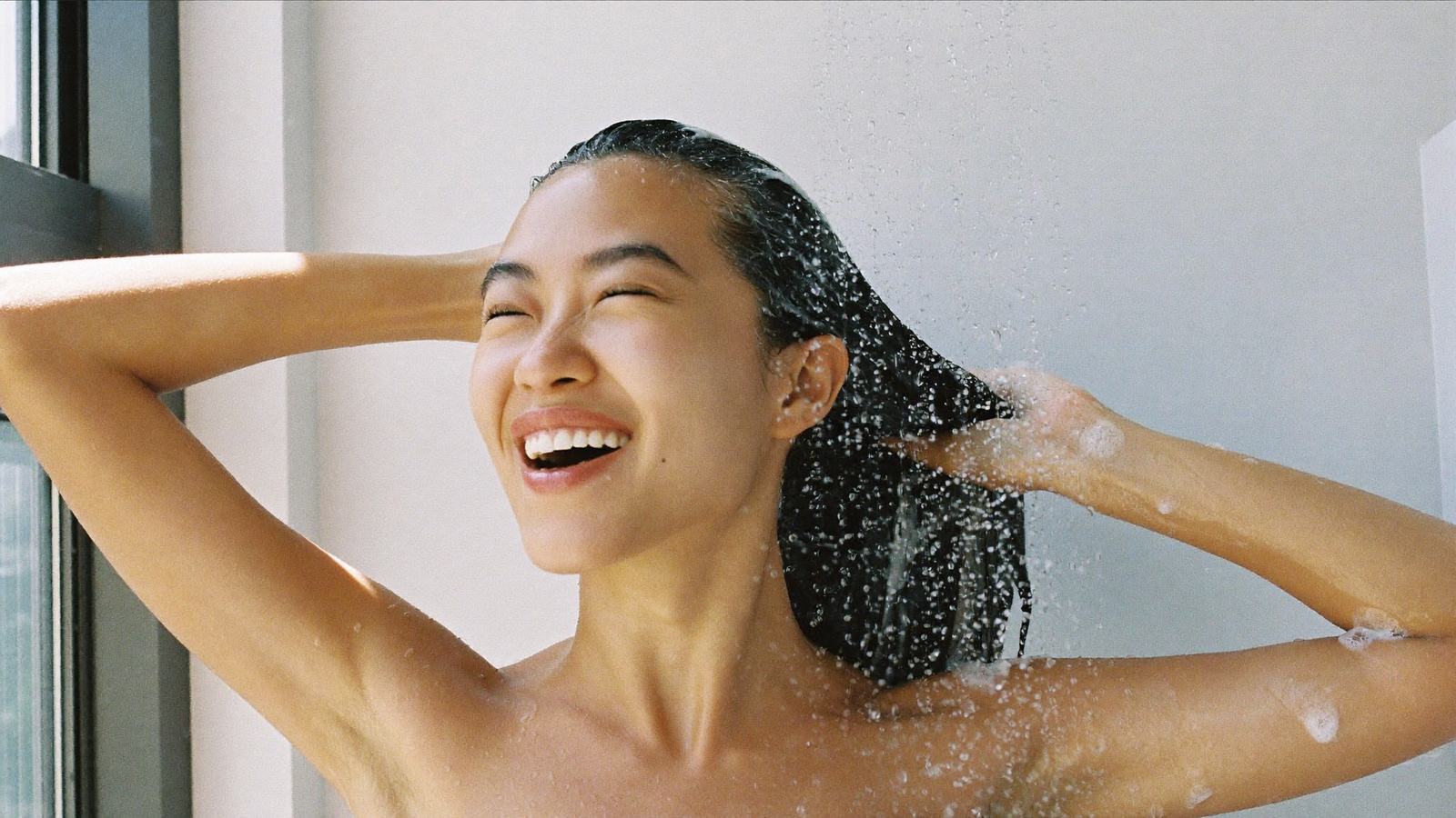 Dầu Gội Cho Tóc Hư Tổn Loại Nào Tốt?