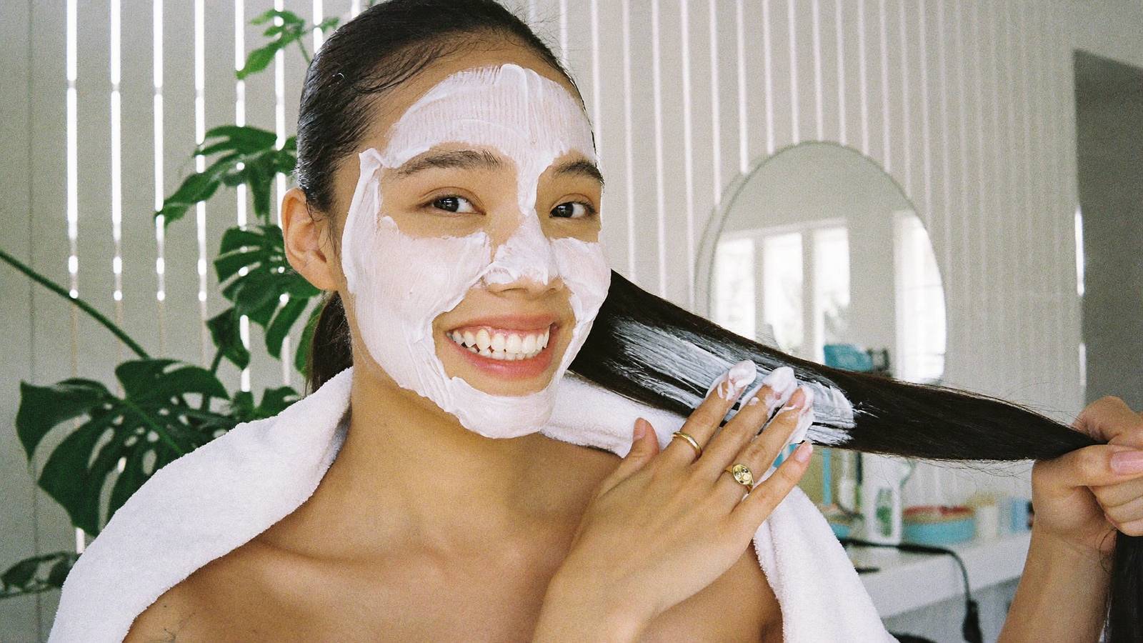 Melanin: sắc tố quyết định màu tóc và vì sao tóc bạc
