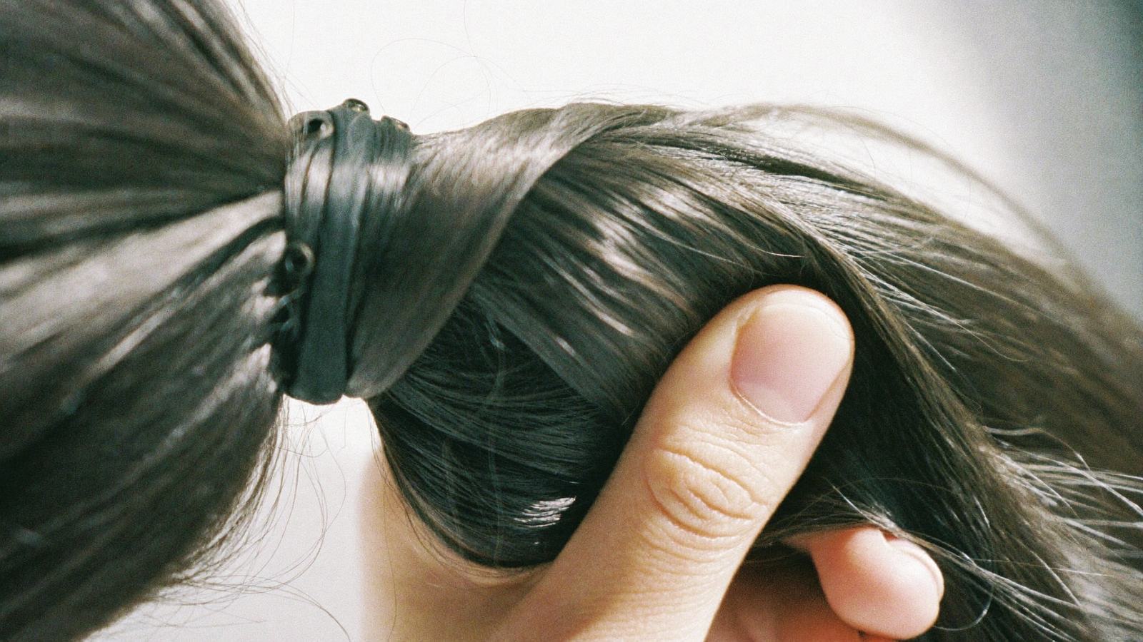 Xịt Dưỡng Tóc Phục Hồi